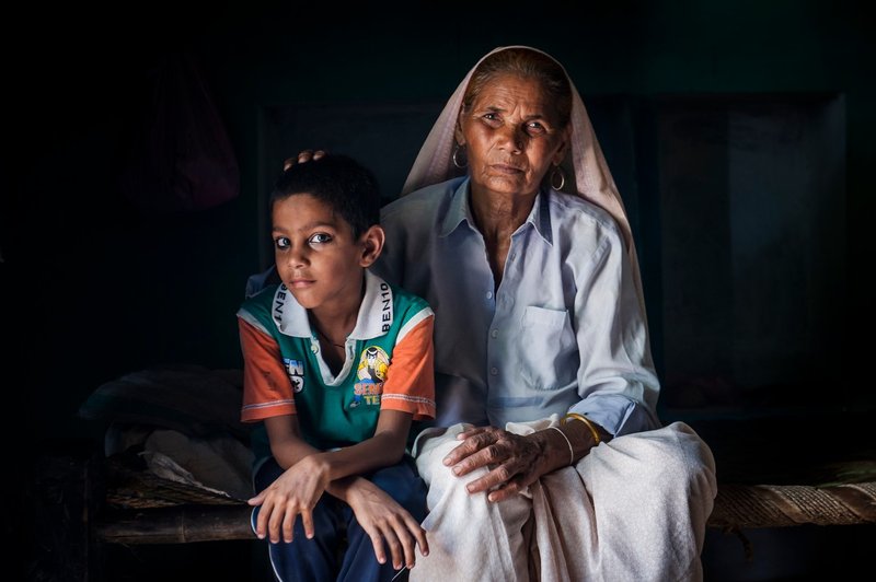 Najstarejša mama na svetu in njen sin Akashvani. (foto: profimedia)