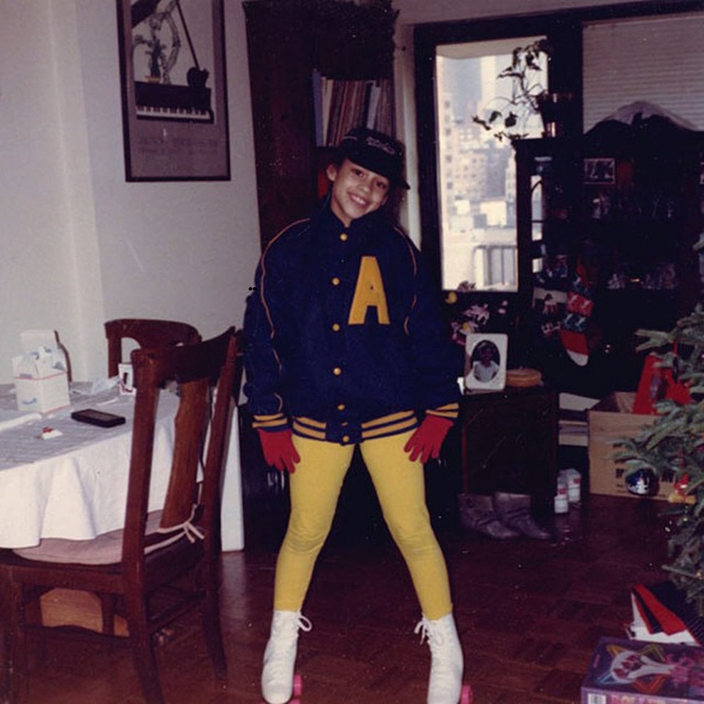 Le kdo bi lahko bila tale deklica?