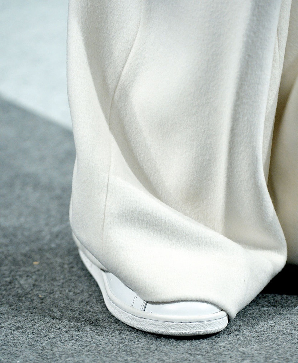 Lahkotni padec in modni volumen