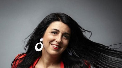 Amparo Sánchez - med Barcelono in Arizono s pogledom na Kubo