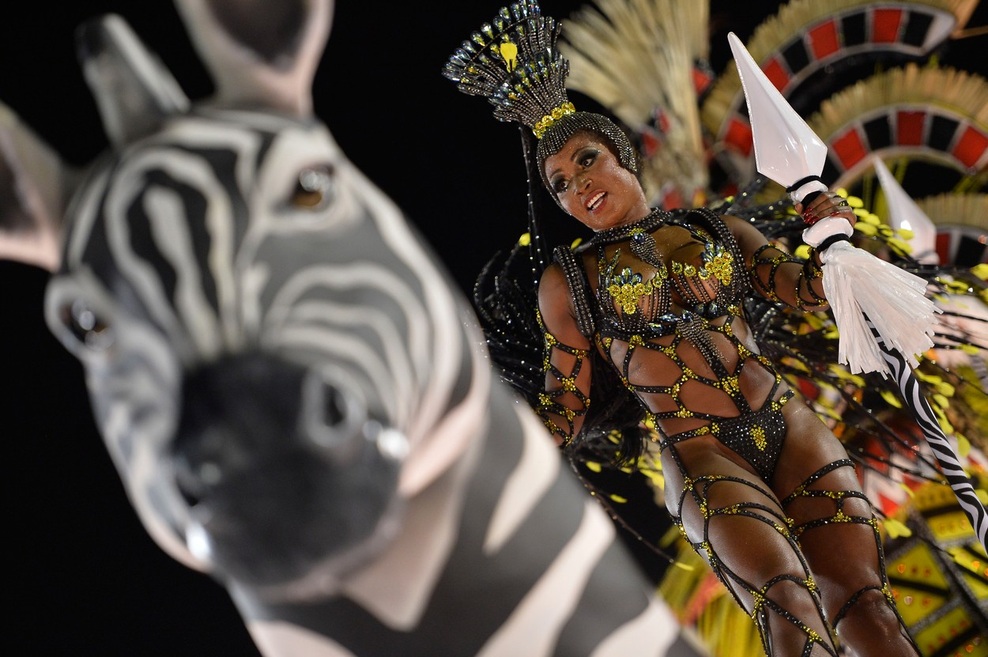 Rio de Janiero ponovno postregel s slikovitim spektaklom