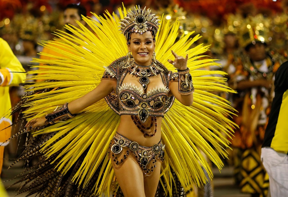 Rio de Janiero ponovno postregel s slikovitim spektaklom