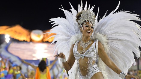 Rio de Janiero ponovno postregel s slikovitim spektaklom