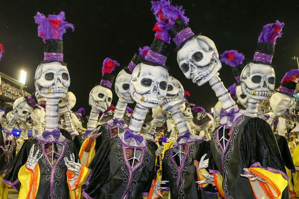 Rio de Janiero ponovno postregel s slikovitim spektaklom