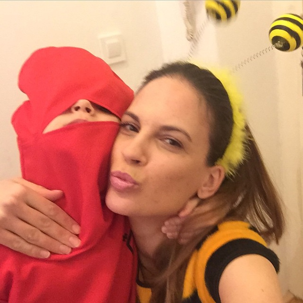 Zapeljiva violinistka Ana Vurcer je pust praznovala na Hvaru