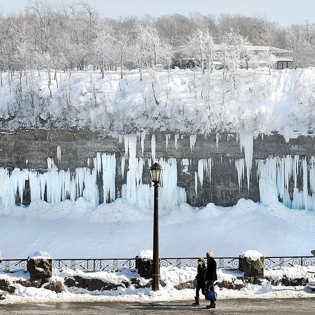 Niagarski slapovi v primežu ene najhujših zim v zgodovini
