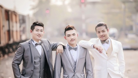 Zgodila se je najverjetneje prva poroka treh moških na svetu!