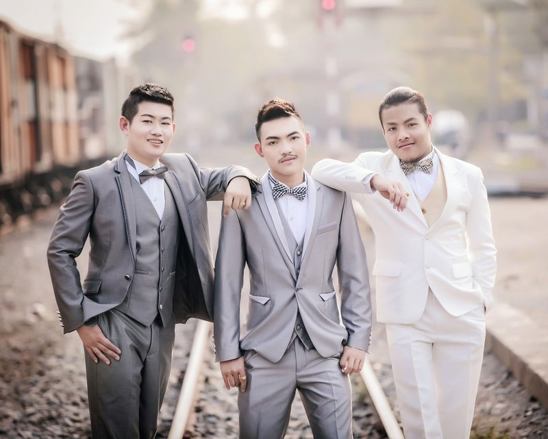 Zgodila se je najverjetneje prva poroka treh moških na svetu! (foto: profimedia)