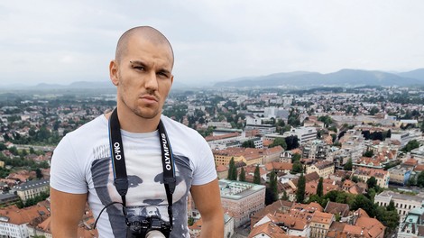 Fotograf Uroš Podlogar se ne boji višine