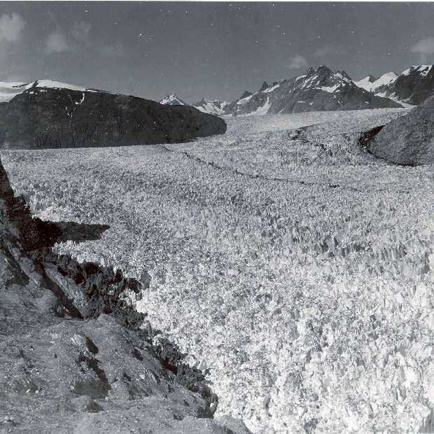 Dokazi o izginjanju ledenikov v fotografijah, ki so posnete stoletje narazen!