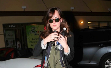 Ni ga čez udobne kavbojke, menijo zvezdnice!