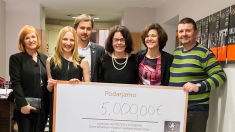 S predstavo Tamala zbrali 5.000 EUR za projekt Botrstvo!