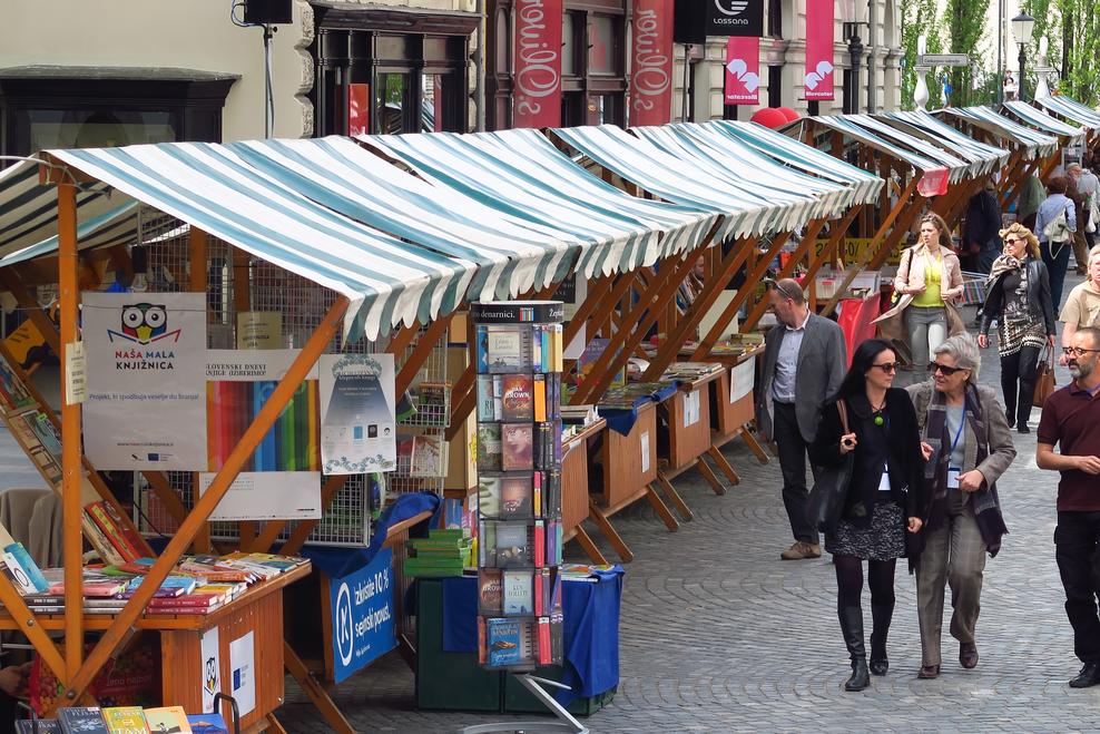 Foto utrinki ob svetovnem dnevu knjige v Ljubljani