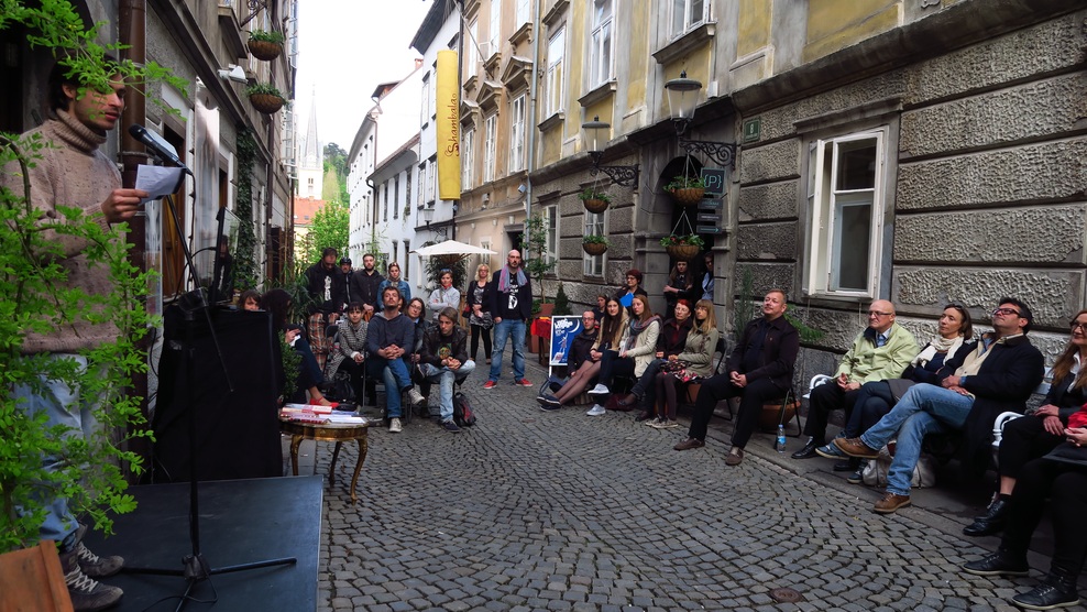 Foto utrinki ob svetovnem dnevu knjige v Ljubljani