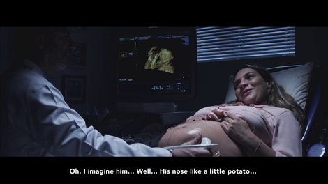 Slepa nosečka, ki je z dotikom 3-D tiskanega ultrazvoka spoznala svojega otroka, je ganila internet