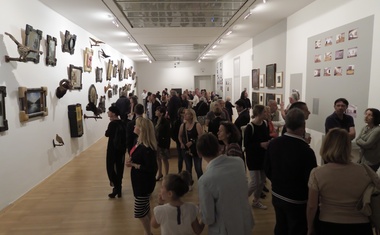 Fotogalerija z razstave Neue Slowenische Kunst v Moderni galeriji