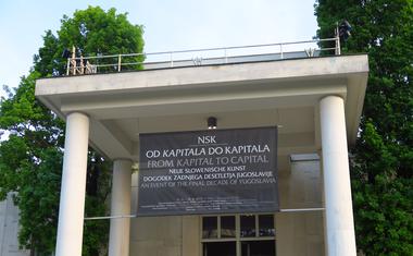 Fotogalerija z razstave Neue Slowenische Kunst v Moderni galeriji