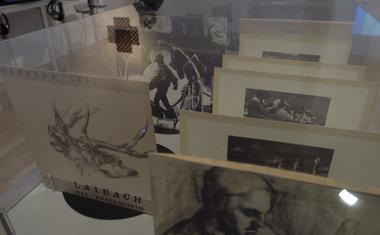 Fotogalerija z razstave Neue Slowenische Kunst v Moderni galeriji