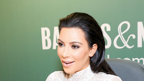 Kim Kardashian prepovedala selfije