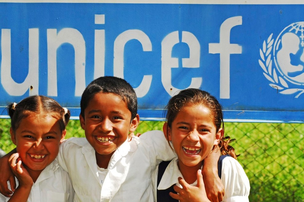 Vabljeni v pisani svet UNICEF-ovih Punčk iz cunj (foto: profimedia)