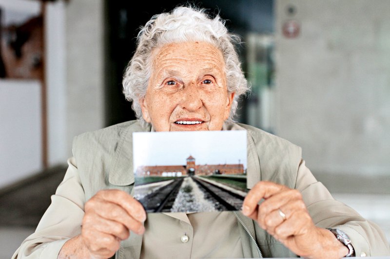 Intervju, ki si ga boste zapomnili! Sonja Vrščaj - gospa, ki je preživela Auschwitz! (foto: Goran Antley)