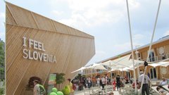 
                                                         Slovenski razstavni prostor