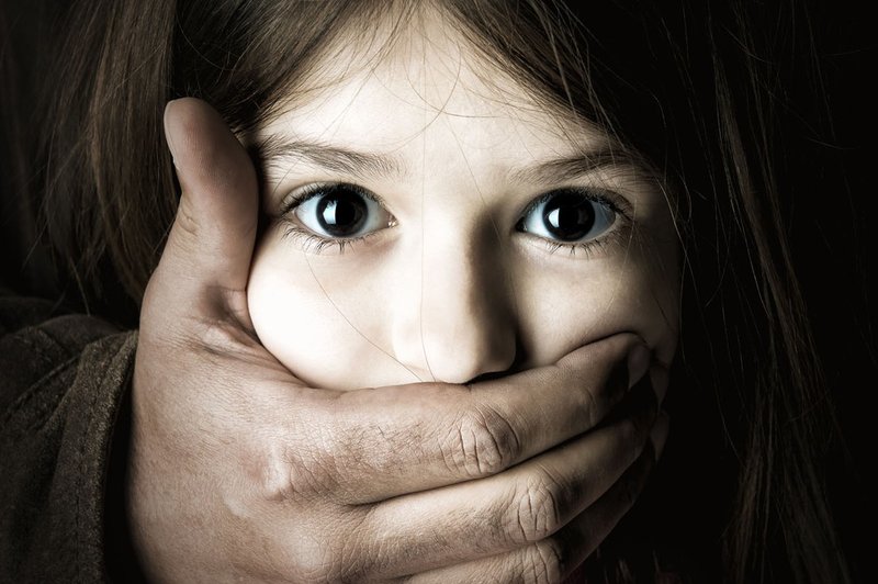 Spletno oko ugotavlja večji delež hujših zlorab otrok na spletu! (foto: profimedia)