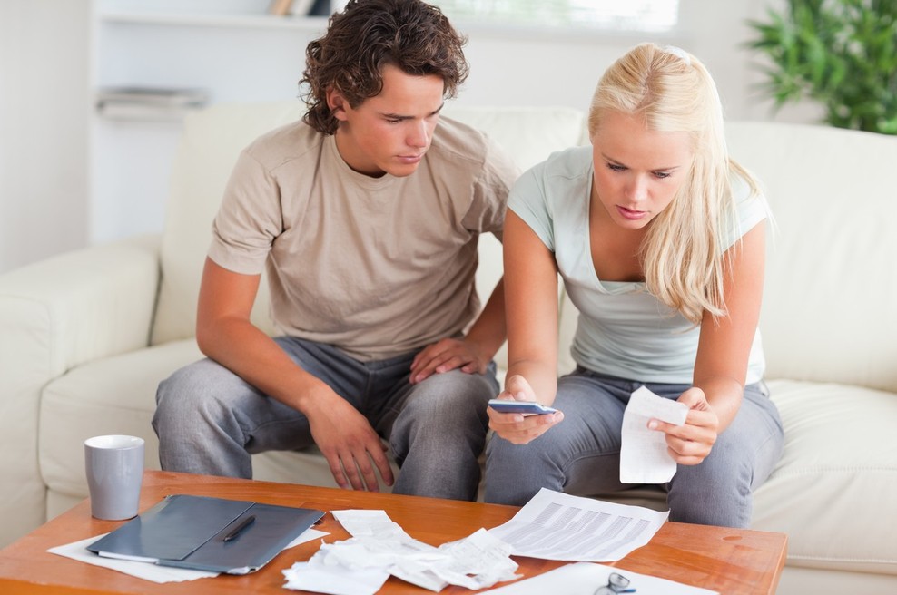 Zakaj nam operaterji zaračunavajo cel kup neupravičenih stroškov? (foto: profimedia)