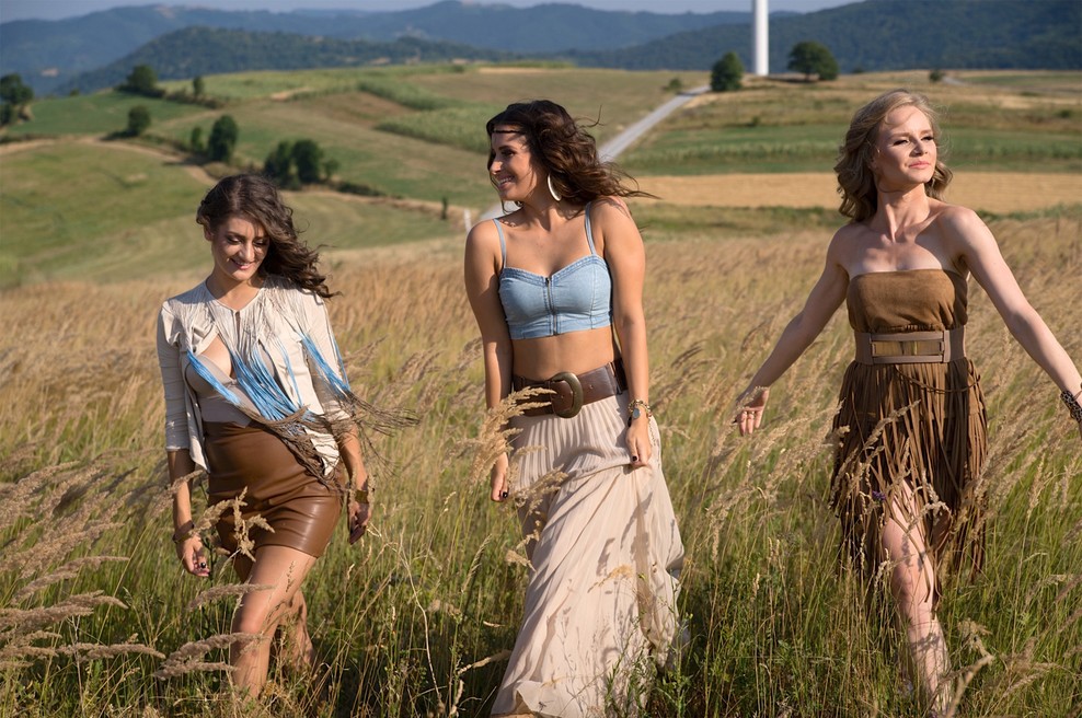 Vroče Učiteljice v Romuniji posnele atraktiven videospot za novo pesem (foto: Bojan Trailović)