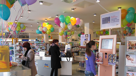 Ob odprtju nove dm poslovalnice bomo dobrodelni z Zlatkom