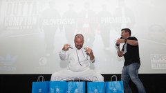 
                                                         Dalaj Eegol in Klemen Bučan