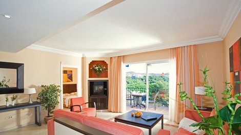 Dišeče svečke lahko dišavijo stanovanje tudi, ko še niso prižgane!