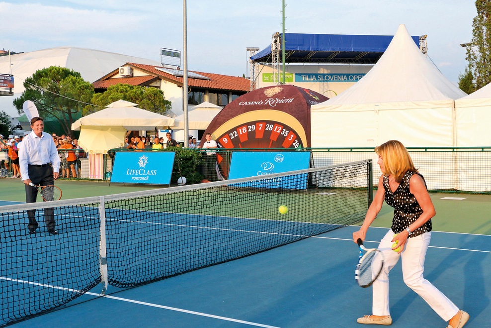 Septembra 
odhaja na 
dopust.