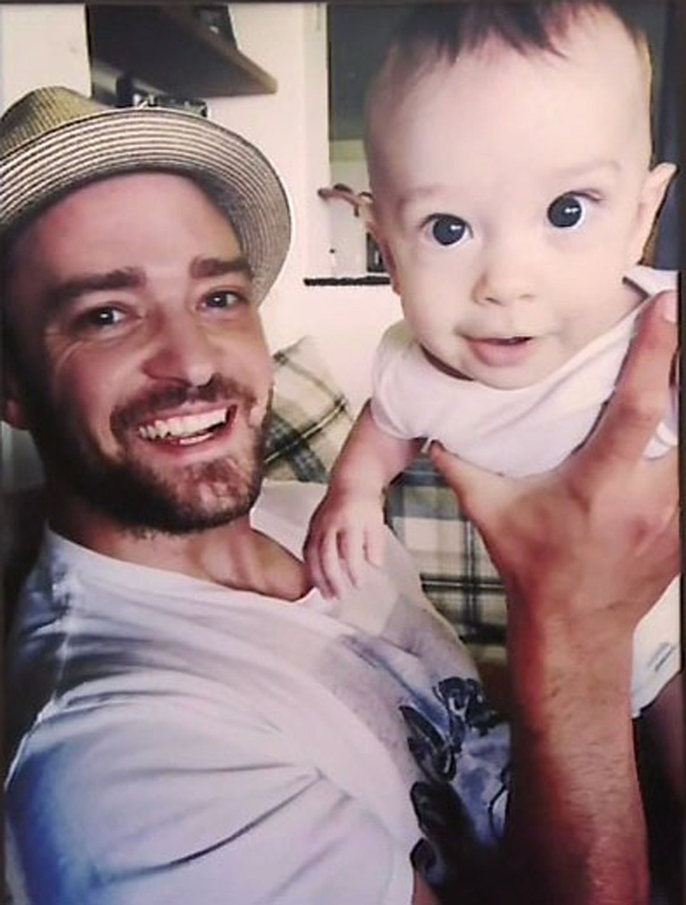  "To je najboljša stvar, kar se mi je kdaj zgodila," je v oddaji o očetovstvu povedal Justin, ki je nekoč veljal za neulovljivega samca. Mimogrede, se ga še spomniš v paru z Britney Spears? Vloga očeta ga je kot kaže povsem prevzela in ...
