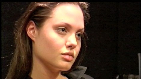 Tako se je Angelina Jolie pri 25tih učila igralske obrti!