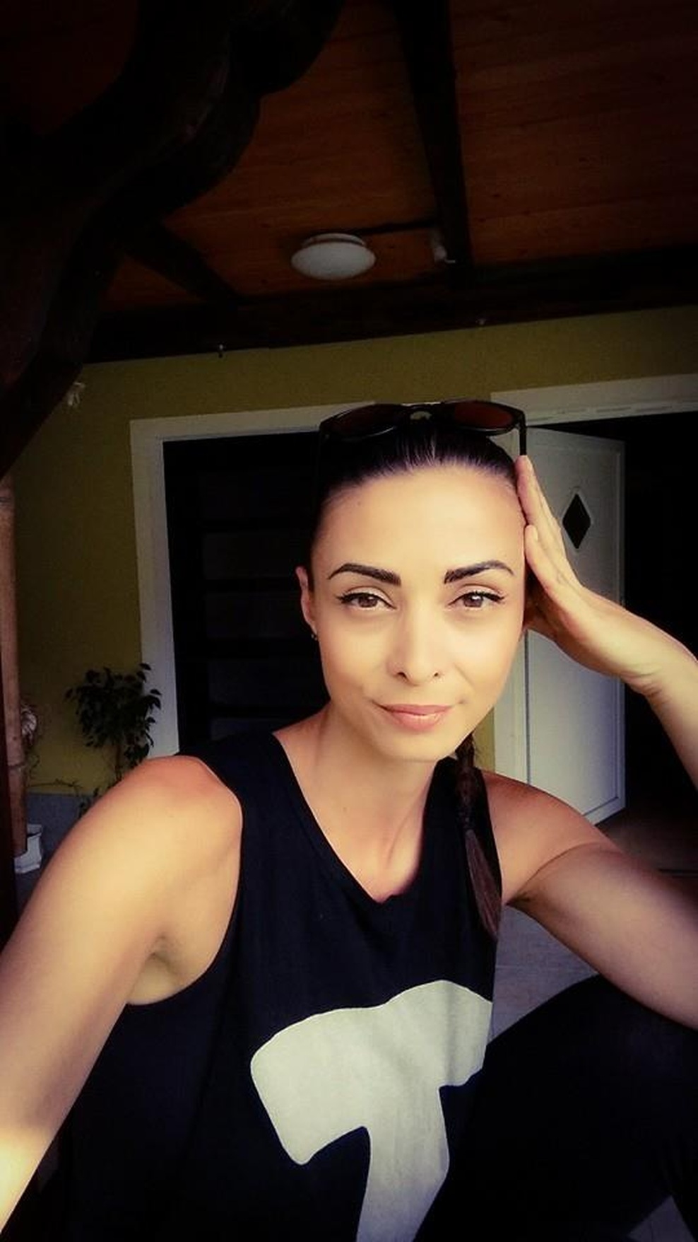 Žana je za lepoto pripravljena tudi tako potrpeti