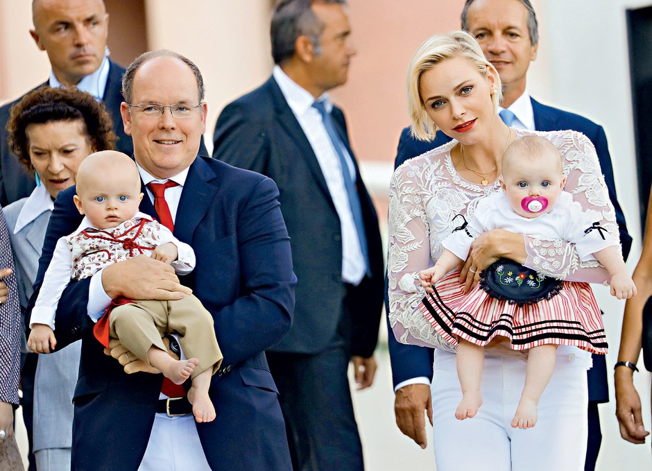 Knez Albert in princesa Charlene sta najbolj ponosna na svoja otroka, princa Jacquesa in princeso Gabrielle. (foto: Profimedia)