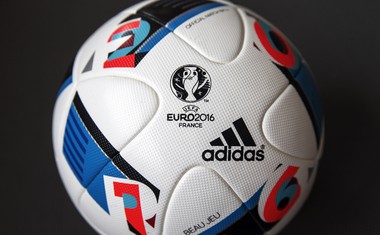 Beau Jeu – uradna žoga nogometnega prvenstva UEFA EURO 2016