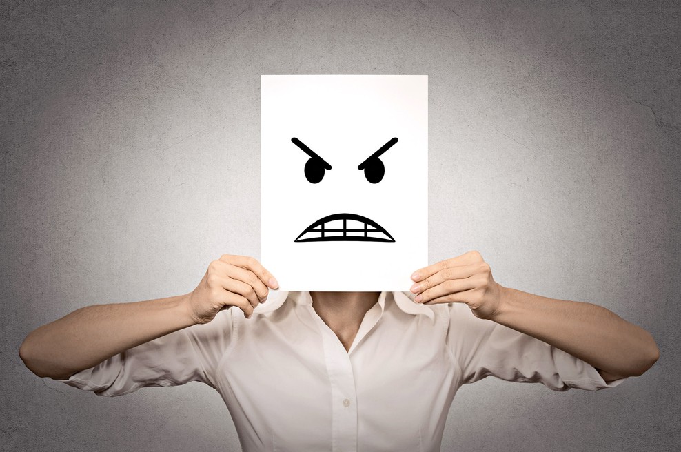 Najbolj dvolični horoskopski znaki: Pred vami se smehljajo, za hrbtom pa vas obirajo! (foto: shutterstock)