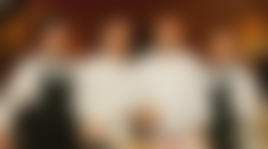 Za razvajanje brbončic je poskrbela 
številna ekipa kuharjev in natakarjev. 