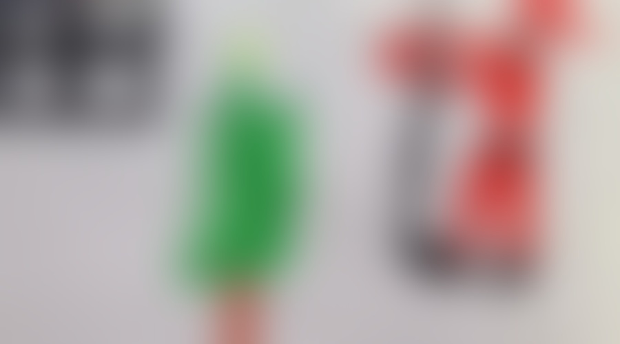 Otroci s klinike za Pediatrijo v Mariboru napisali in narisali zahvale Božičkom