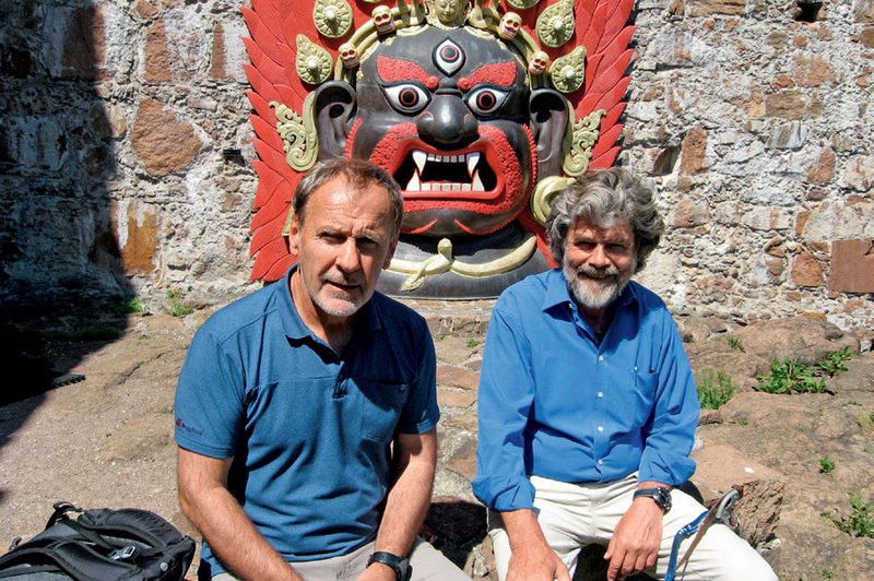 Predavanja dveh slovenskih velikanov alpinizma (foto: Story Press)