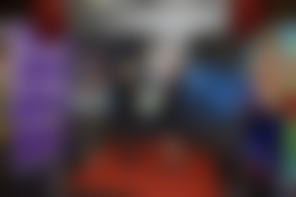 Iris Avdič je za vse obiskovalce premiere pripravila lepo dišeče presenečenje – parfum.