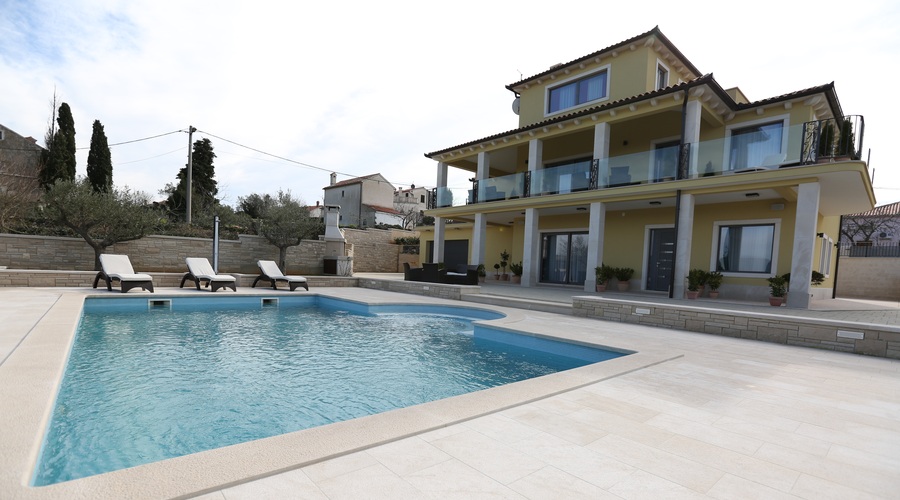 Bitka parov prihaja 11. marca! Razkrivamo vilo resničnostnega šova! (foto: Pop tv)