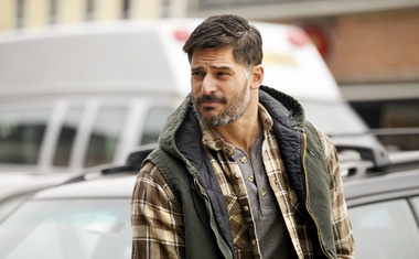 Tumbledown: Moževo smrt počasti z biografijo