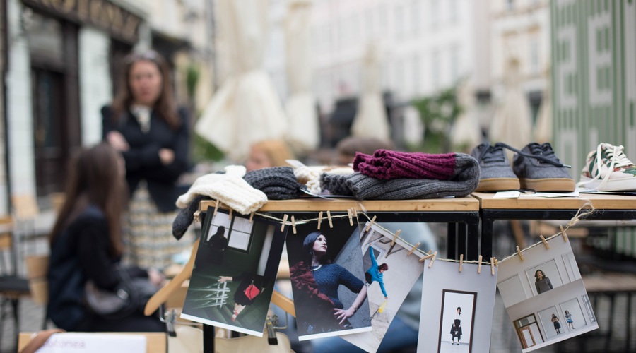 Fotogalerija z dneva modne revolucije in Movinun pop-up shopa (foto: Veronika Savnik)