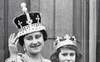 Kraljica Elizabeta II.: 90 let in še vedno na prestolu