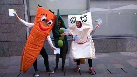 Bi se pomerili v jedenju banan?