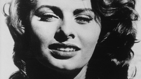 Italijanska diva Sophia Loren z avtobiografijo Včeraj, danes, jutri!
