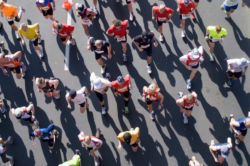 Tečem, da pomagam - Tek z zavezanimi očmi (foto: profimedia)